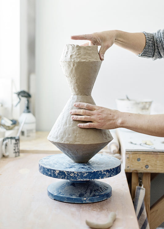 Evening Demonstration with Giselle Hicks: Pinching and Coiling in Clay (Friday, Oct 3)